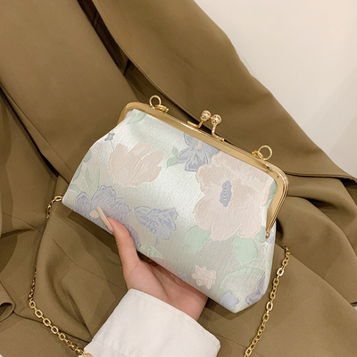 NEW CLIP CHAIN BAG CHINESE STYLE SHELL BAG NATIONAL STYLE FLOWER SHOULDER BAG FASHION DINNER CROSSBODY BAG FOR WOMEN