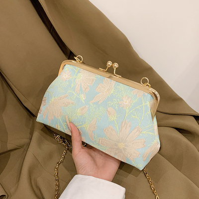 NEW CLIP CHAIN BAG CHINESE STYLE SHELL BAG NATIONAL STYLE FLOWER SHOULDER BAG FASHION DINNER CROSSBODY BAG FOR WOMEN