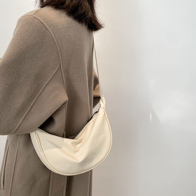 NYLON CROSSBODY BAG CROSSBODY BAG FEMALE 2024 NEW DUMPLING LIGHTWEIGHT UNDERARM BAG ALL SHOULDER CANVAS BAG