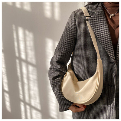 NYLON CROSSBODY BAG CROSSBODY BAG FEMALE 2024 NEW DUMPLING LIGHTWEIGHT UNDERARM BAG ALL SHOULDER CANVAS BAG