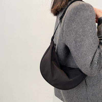 NYLON CROSSBODY BAG CROSSBODY BAG FEMALE 2024 NEW DUMPLING LIGHTWEIGHT UNDERARM BAG ALL SHOULDER CANVAS BAG