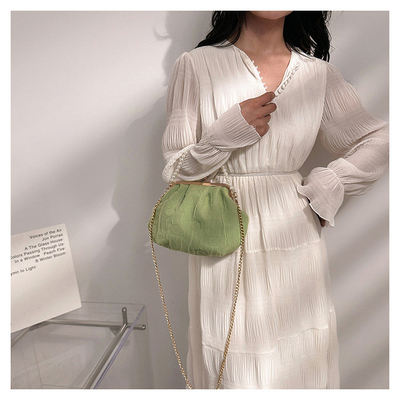 2024 NEW RETRO FAIRY SOLID COLOR SMALL BAG WHITE HAND PEARL BAG WOMEN'S NET YARN INS SIMPLE CROSSBODY BAG