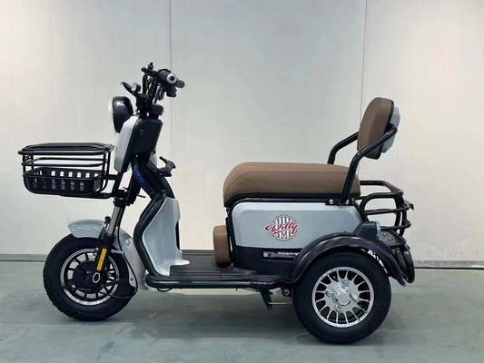 THE NEW SMALL ELECTRIC TRICYCLE BRINGS ITS OWN BABY TO THE HOME TO PICK UP CHILDREN LEISURE ELECTRIC TRICYCLE