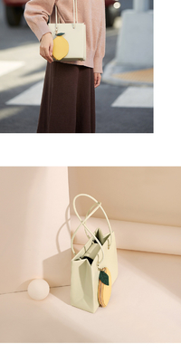 2024 THE NEW FASHION ONE-SHOULDER WOMEN'S BAG ALL THE ARMPIT SMALL SQUARE BAG NICHE DESIGN SENSE RETRO CROSSBODY BAG WOM