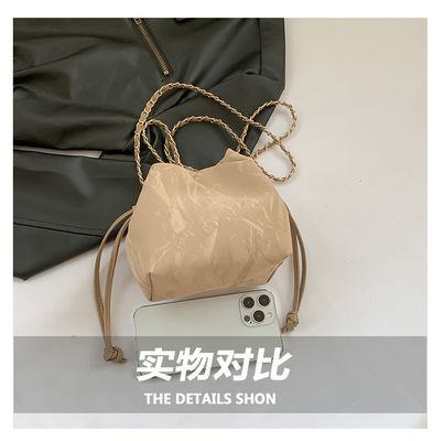 ​2024 NEW FASHION NICHE DESIGN SPRING/SUMMER CROSSBODY BAG SENIOR SENSE PLEATED BUCKET BAG