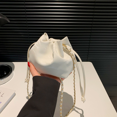​2024 NEW FASHION NICHE DESIGN SPRING/SUMMER CROSSBODY BAG SENIOR SENSE PLEATED BUCKET BAG