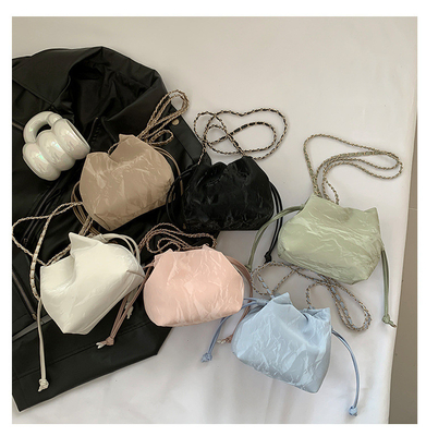 ​2024 NEW FASHION NICHE DESIGN SPRING/SUMMER CROSSBODY BAG SENIOR SENSE PLEATED BUCKET BAG