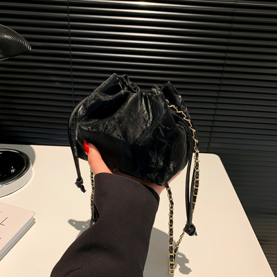 ​2024 NEW FASHION NICHE DESIGN SPRING/SUMMER CROSSBODY BAG SENIOR SENSE PLEATED BUCKET BAG