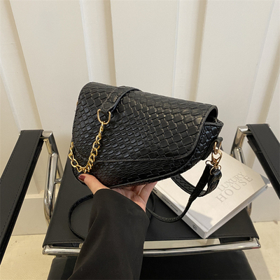 HIGH SENSE FASHION SADDLE POPULAR SPRING/SUMMER BRAIDED SMALL BAG SIMPLE ALL-IN-ONE CROSSBODY BAG