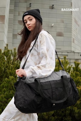 BAGSMART GYM BAGS FOR MEN WOMEN, FOLDABLE TRAVEL DUFFLE BAG, LIGHTWEIGHT WEEKENDER DUFFEL BAG WITH SHOE COMPARTMENT,