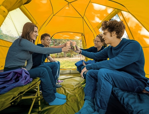KAZOO 2／4 Person Camping Tent Outdoor Waterproof Family Large Tents 2/4 People Easy Setup Tent with Porch Double Layer