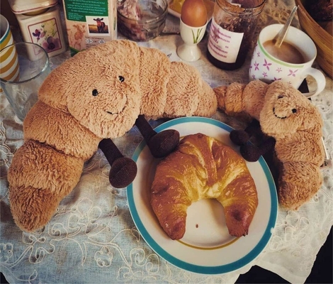 WeightedPlush 9&quot; Croissant Plush Cute Smile Croissant Bread Pillow Stuffed Animals Funny Soft Food Plushies