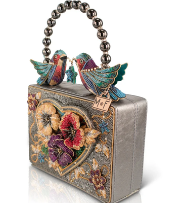 Fluttering Heart Top Handle Handbag Coin Purse Key ring and easy open trigger hook Beaded coin small bags